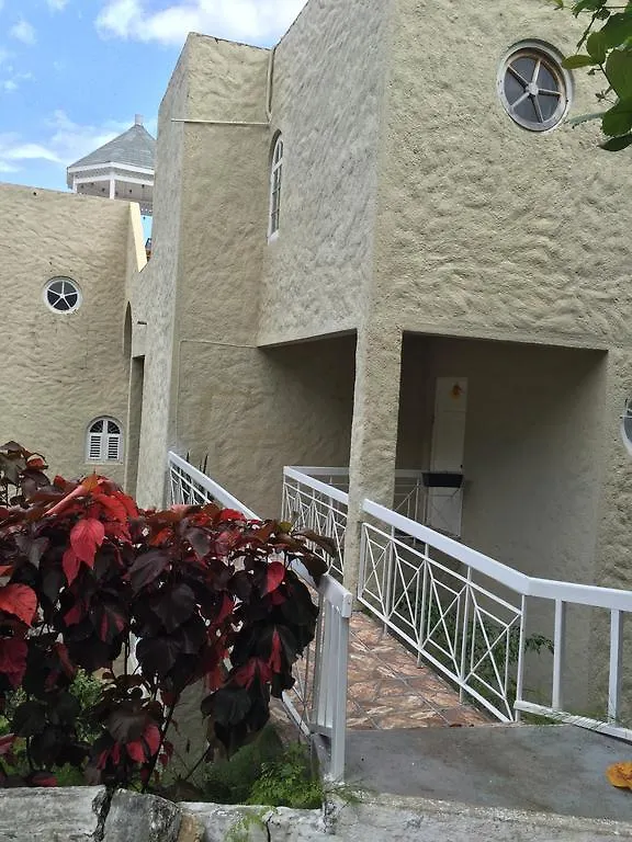 Columbus Heights A5 Apartment Ocho Rios